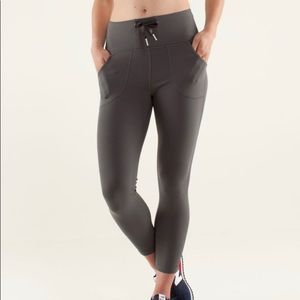 Lululemon Yoga: Will Crop